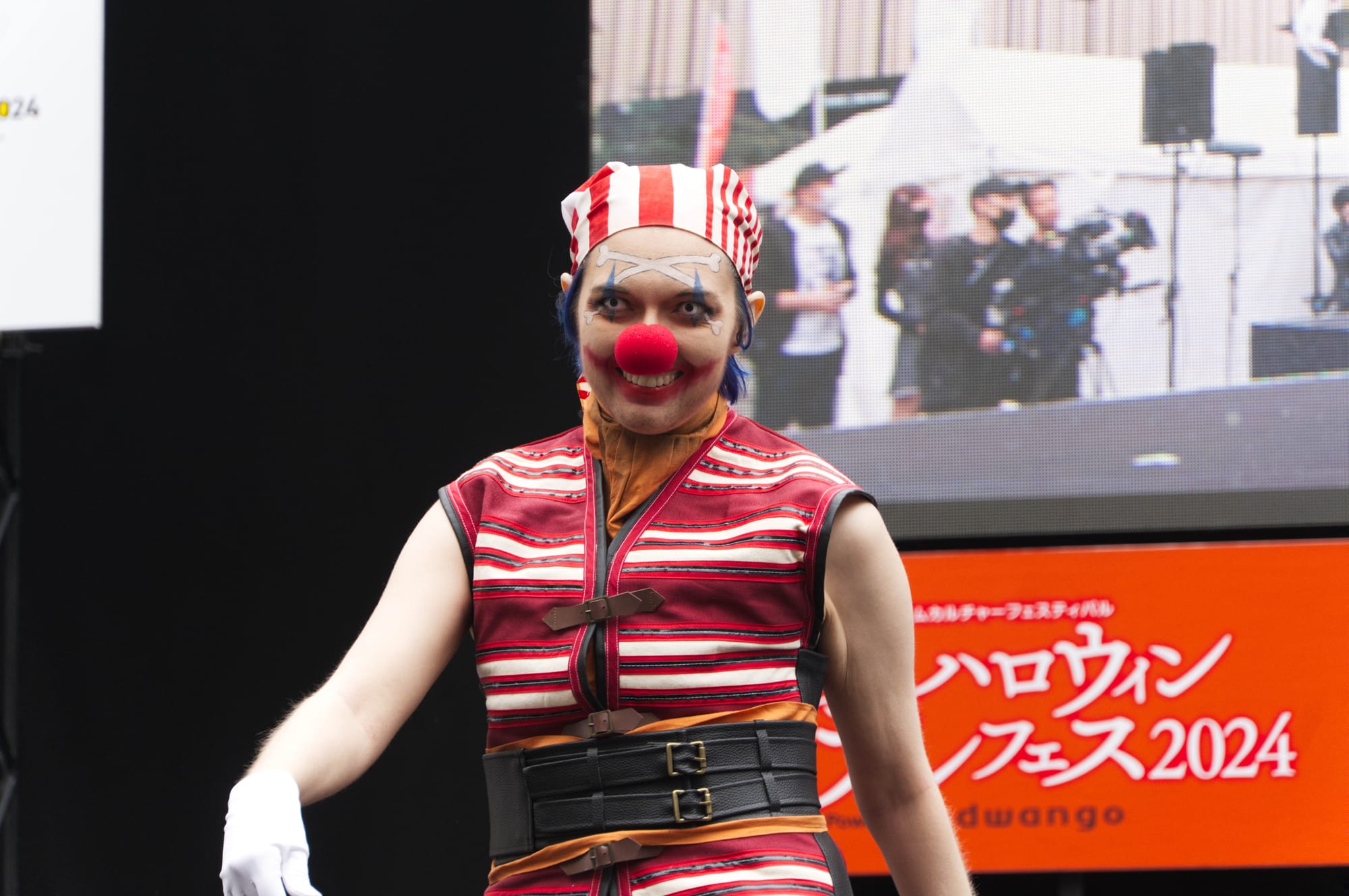 Cosplayer of Buggy from One Piece at the Ikebukuro Halloween Cosplay Festival