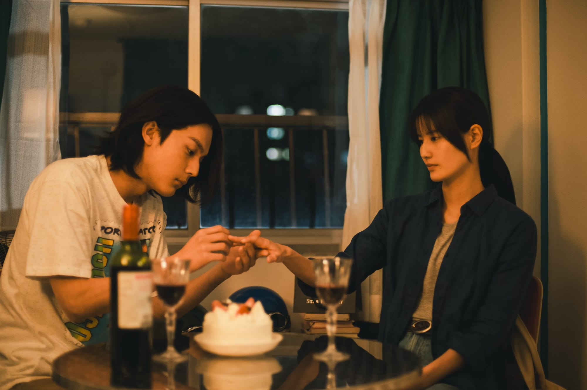 Nagatsuda (Taishi Nakagawa) and Kanako (Ai Hoshimoto) in As For Me
