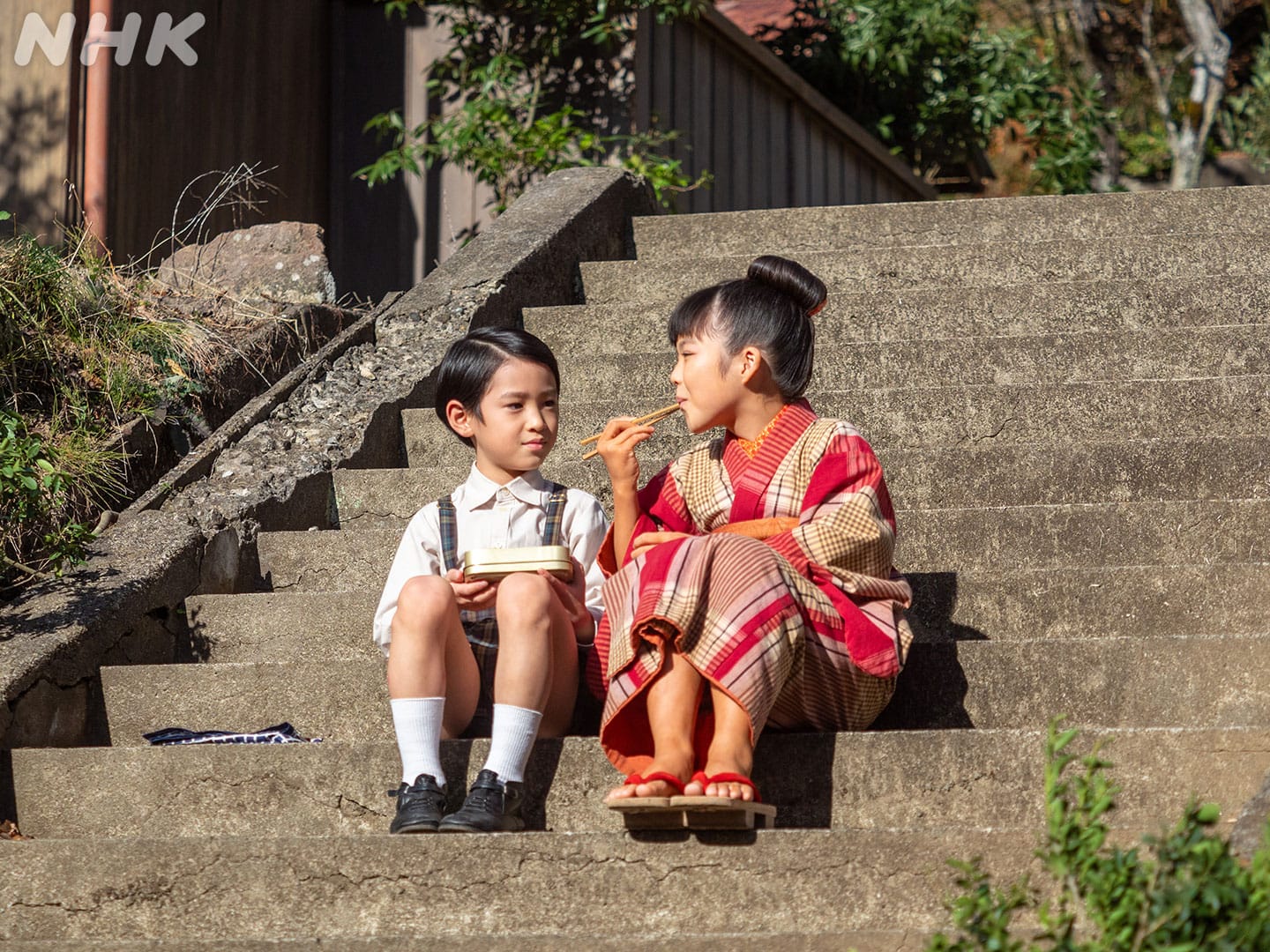 Takashi and Nobu as children in NHK's Anpan