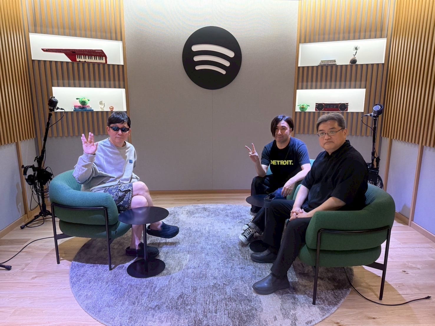 ☆Taku Takahashi, Hiromi Wakabayashi, and Hiroyuki Imaishi