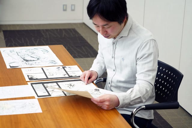 Kishimoto checking Samurai 8 manuscripts