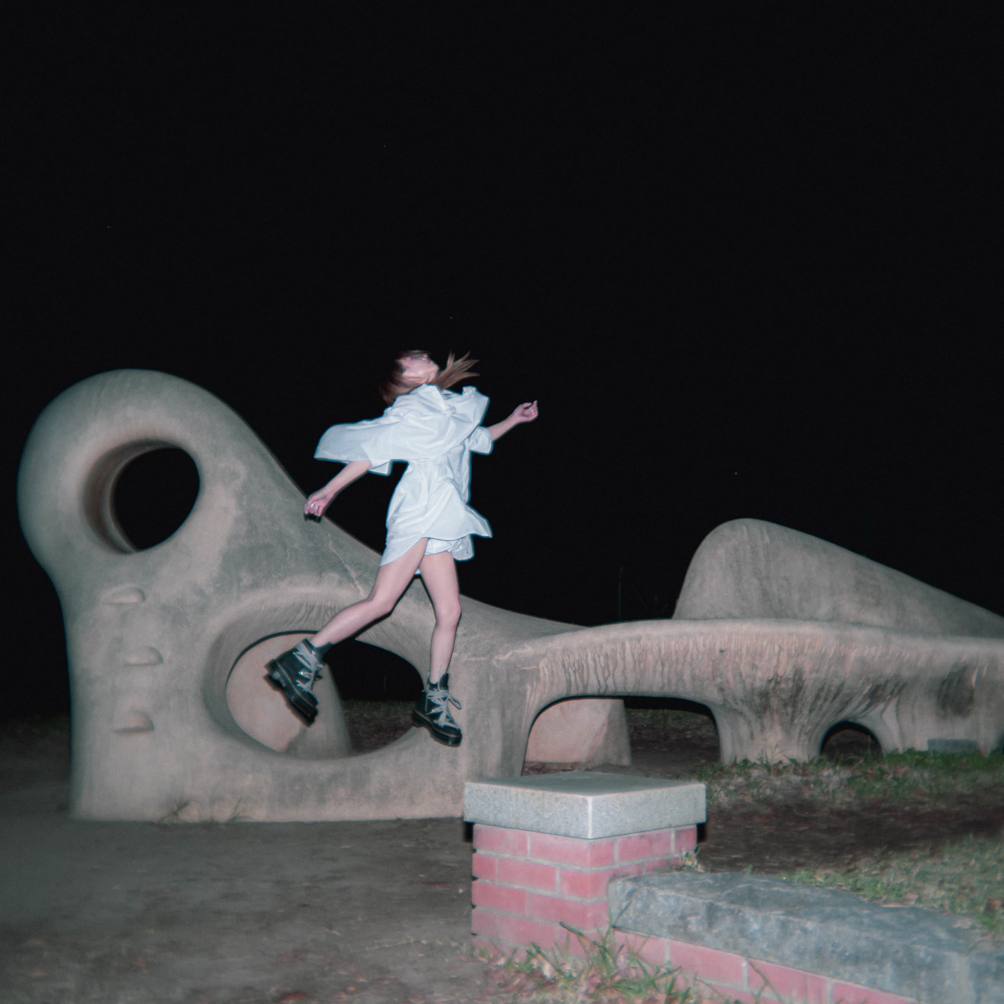 OYASUMI HOLOGRAM - Tabun, World End