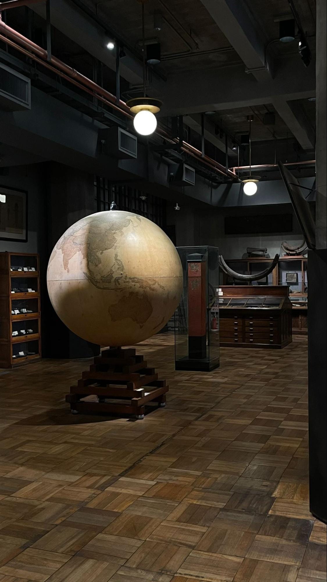 The Intermediatheque