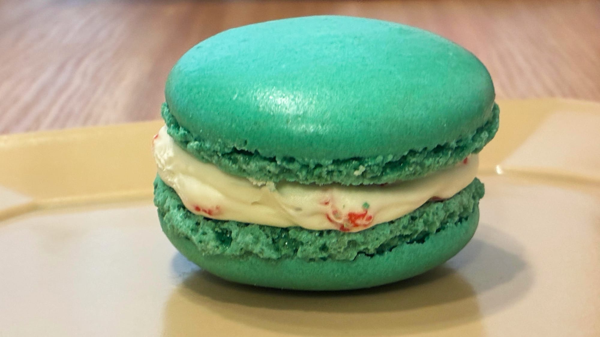 Baskin-Robbins Popping Shower Macaron